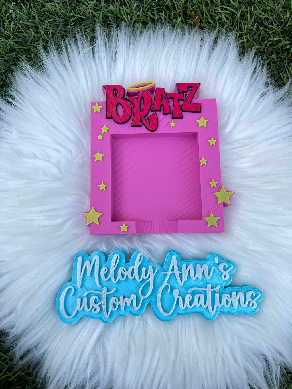 Sassy Dollz Sticky Note Holder