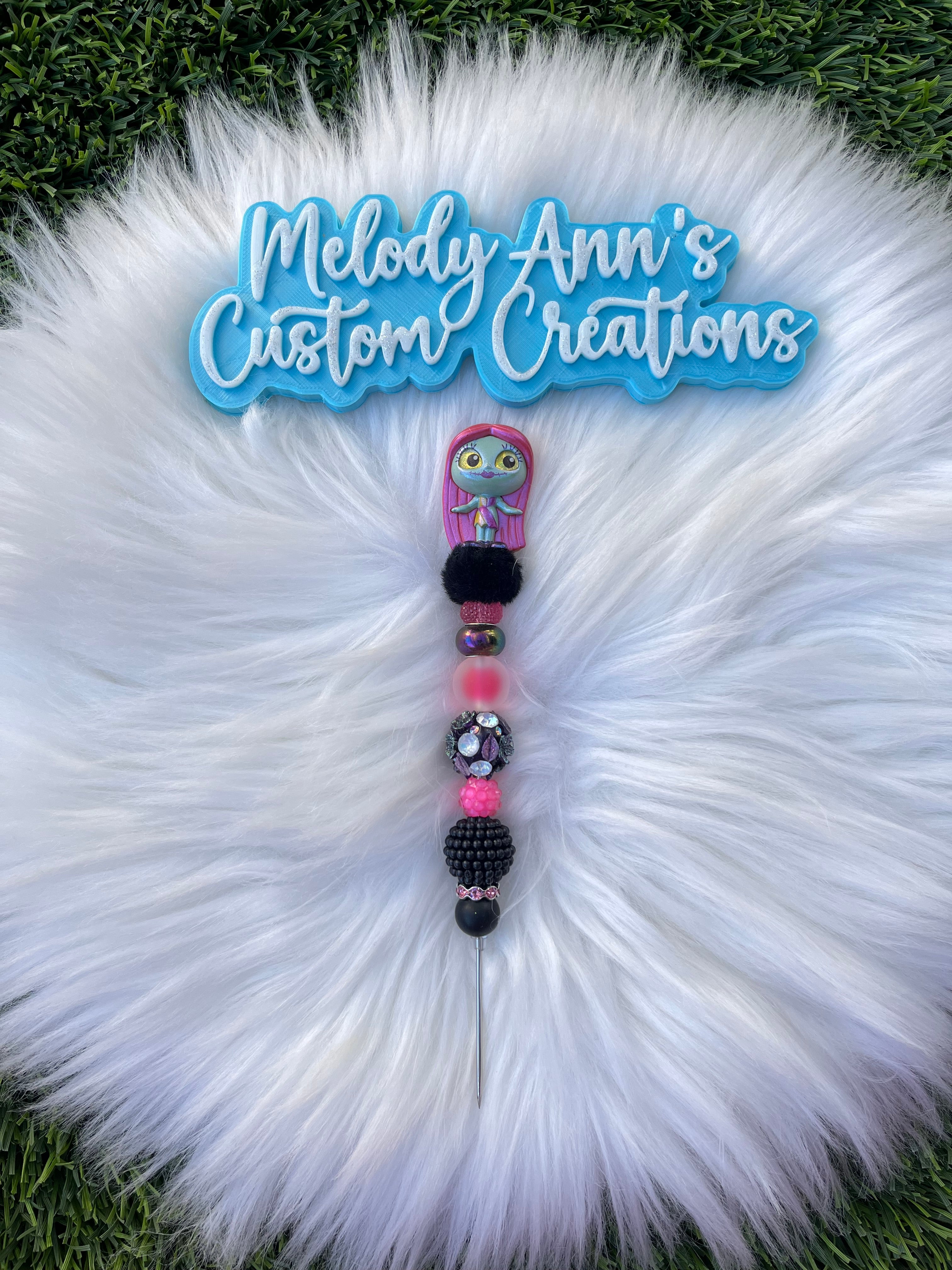Sally Beaded Weeding Tool