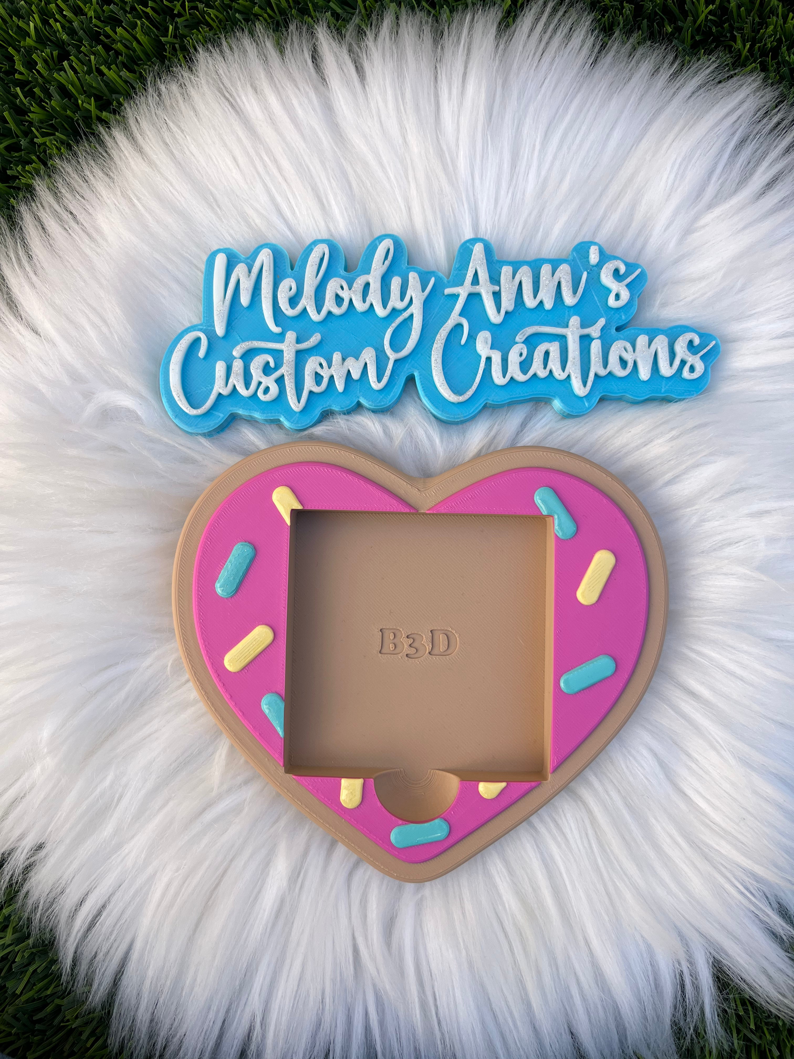 Donut Heart Sticky Note Holder