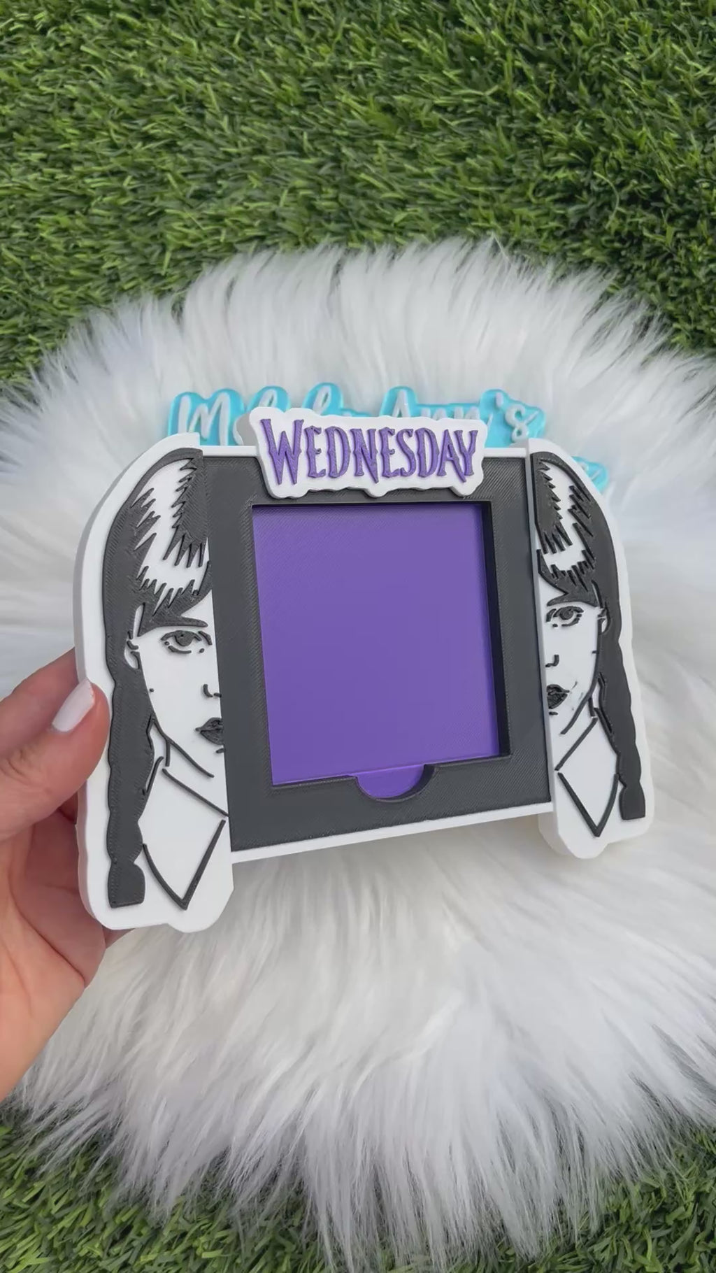 Wednesday Sticky Note Holder